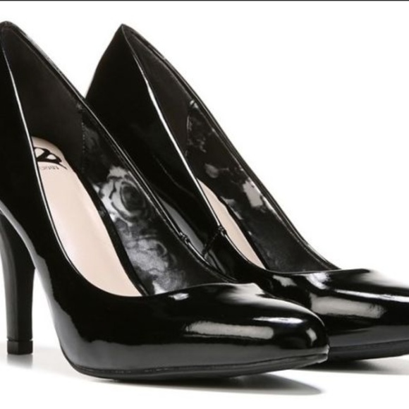 Fergalicious Shoes - Fergie Fergalicious sz 7 patent leather pumps